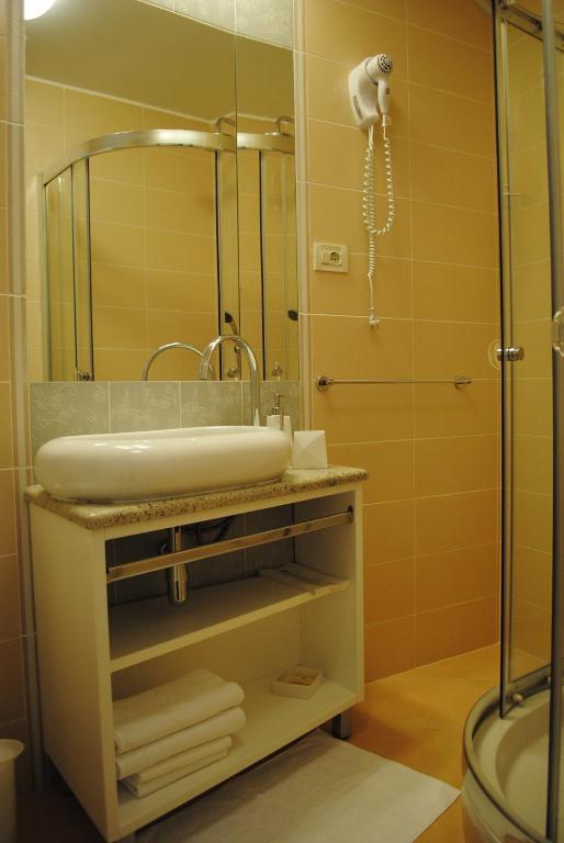 Rooms Piazzetta Cres Bilik gambar